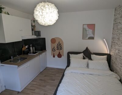 Studio cosy avec jardin à 1 min de la gare